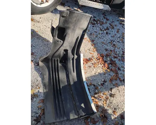 FREIGHTLINER CASCADIA Fender Extension