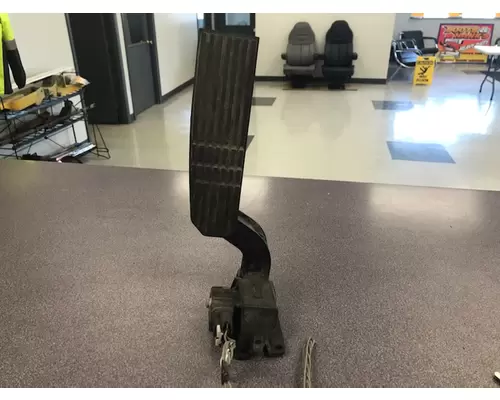 FREIGHTLINER CASCADIA Foot Pedal