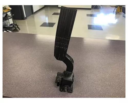 FREIGHTLINER CASCADIA Foot Pedal