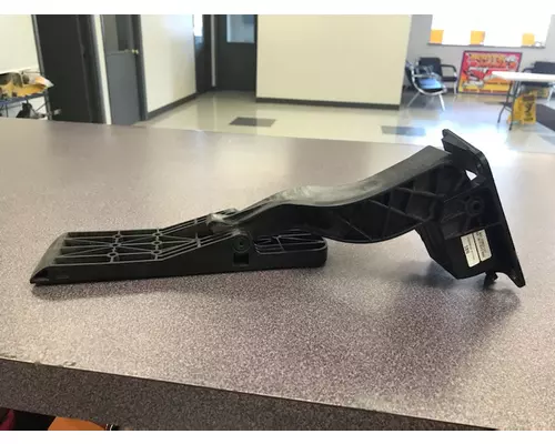 FREIGHTLINER CASCADIA Foot Pedal