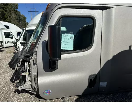 FREIGHTLINER CASCADIA Front Door Assembly