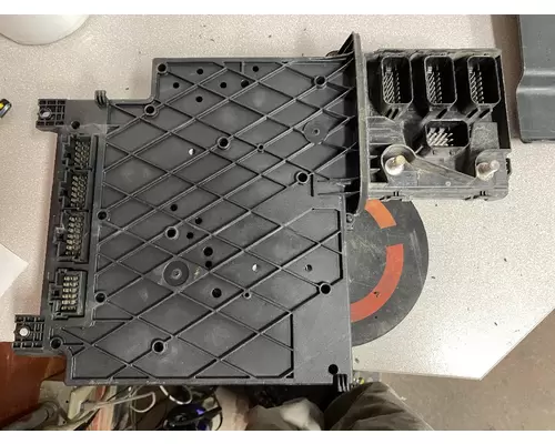 FREIGHTLINER CASCADIA Fuse Box