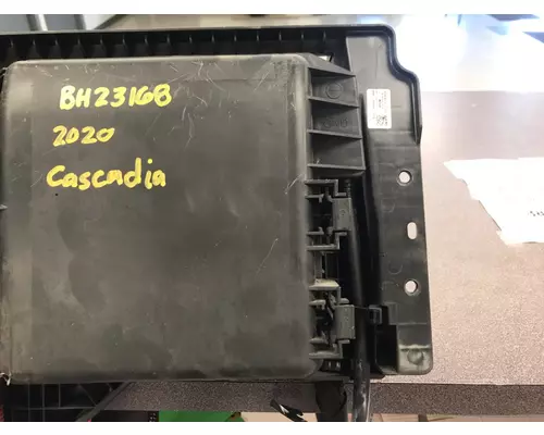 FREIGHTLINER CASCADIA Fuse Box