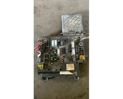 FREIGHTLINER CASCADIA Fuse Box