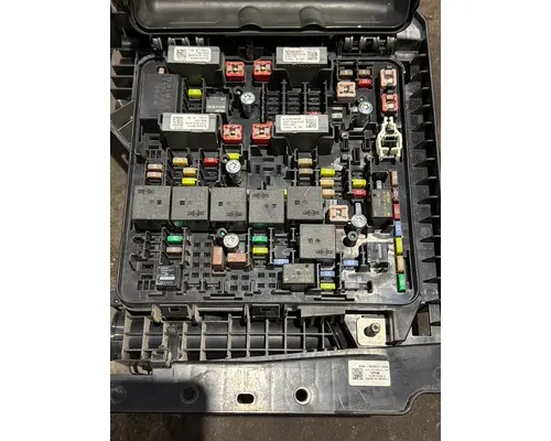 FREIGHTLINER CASCADIA Fuse Box