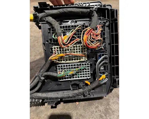 FREIGHTLINER CASCADIA Fuse Box