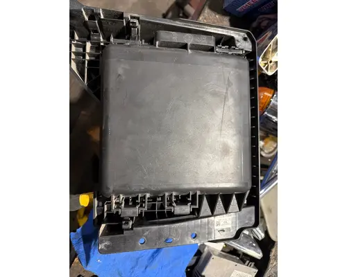 FREIGHTLINER CASCADIA Fuse Box