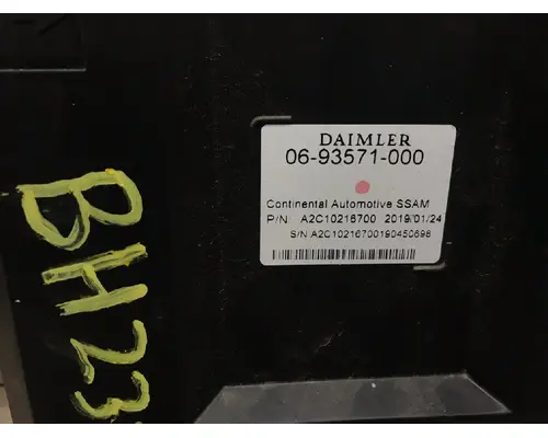 FREIGHTLINER CASCADIA Fuse Box