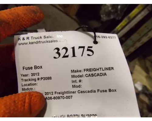FREIGHTLINER CASCADIA Fuse Box