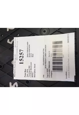 FREIGHTLINER CASCADIA Fuse Box
