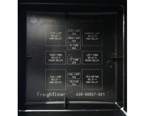FREIGHTLINER CASCADIA Fuse Box