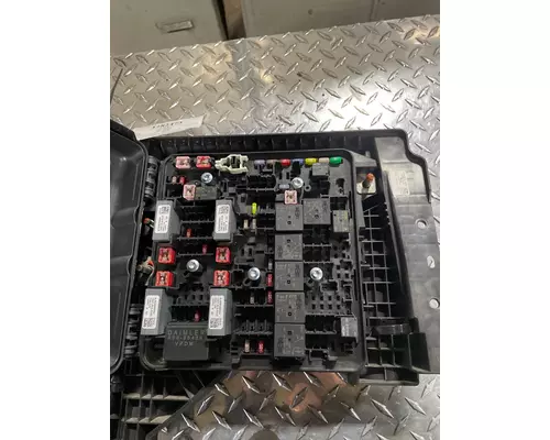 FREIGHTLINER CASCADIA Fuse Box