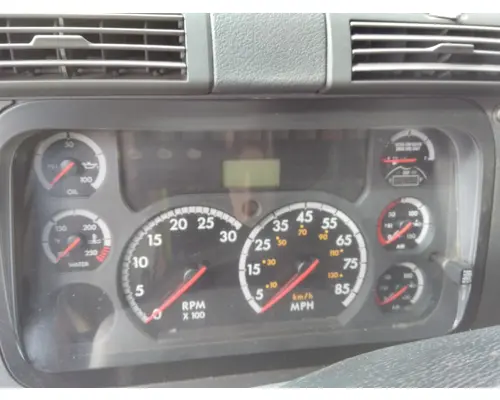FREIGHTLINER CASCADIA GAUGE CLUSTER