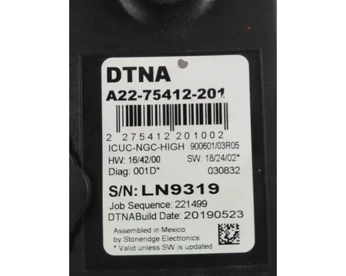 FREIGHTLINER CASCADIA GAUGE CLUSTER