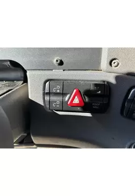 FREIGHTLINER CASCADIA Gausge/Switch Panel