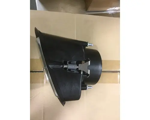 FREIGHTLINER CASCADIA HEADLAMP - FOG