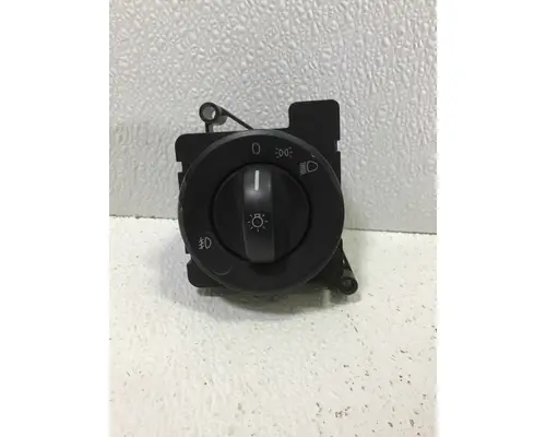 FREIGHTLINER CASCADIA HEADLAMP SWITCH