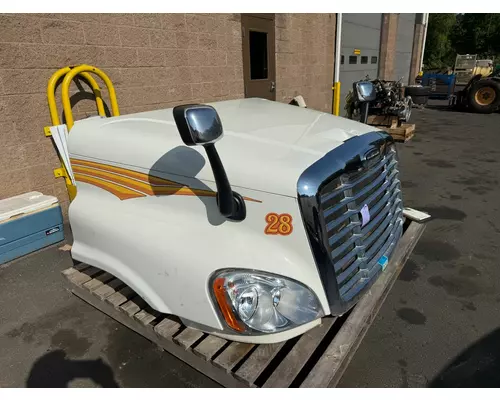 FREIGHTLINER CASCADIA Hood