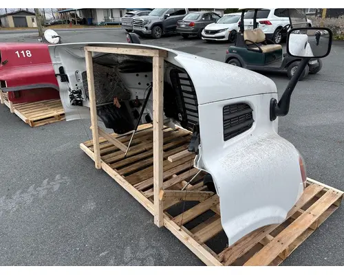 FREIGHTLINER CASCADIA Hood