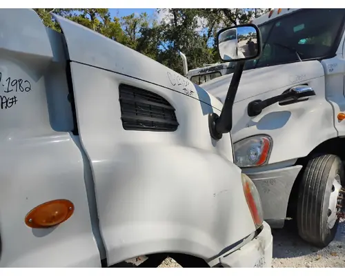 FREIGHTLINER CASCADIA Hood