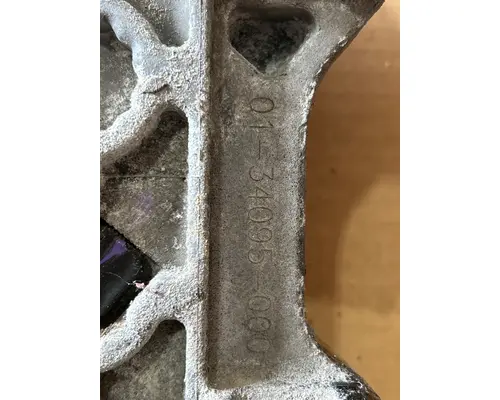 FREIGHTLINER CASCADIA ISOLATOR