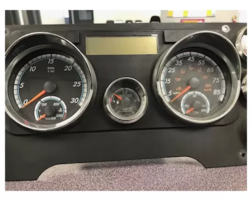 FREIGHTLINER CASCADIA Instrument Cluster