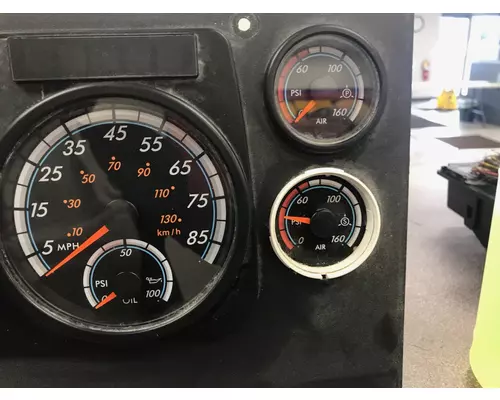 FREIGHTLINER CASCADIA Instrument Cluster