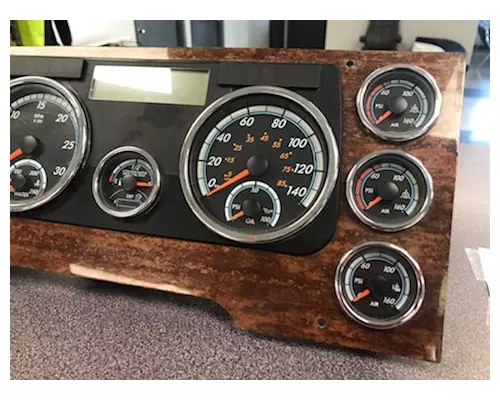 FREIGHTLINER CASCADIA Instrument Cluster