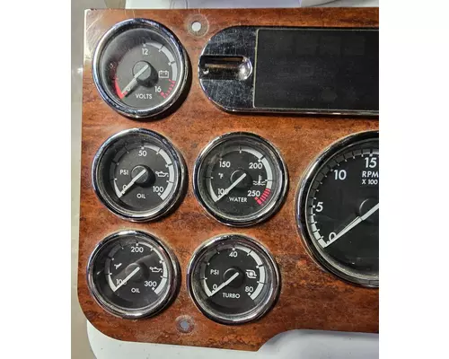 FREIGHTLINER CASCADIA Instrument Cluster