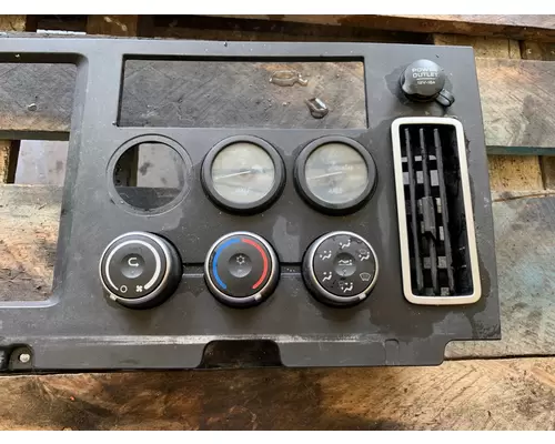 FREIGHTLINER CASCADIA Instrument Cluster