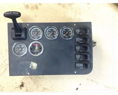 FREIGHTLINER CASCADIA Instrument Cluster