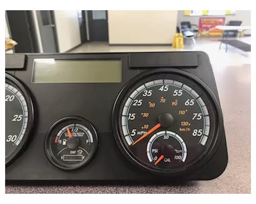 FREIGHTLINER CASCADIA Instrument Cluster