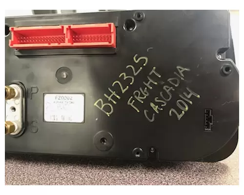 FREIGHTLINER CASCADIA Instrument Cluster