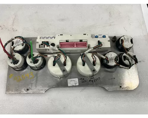 FREIGHTLINER CASCADIA Instrument Cluster