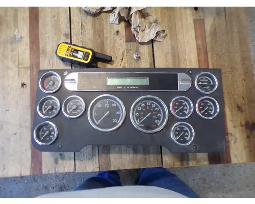 FREIGHTLINER CASCADIA Instrument Cluster