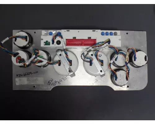 FREIGHTLINER CASCADIA Instrument Cluster