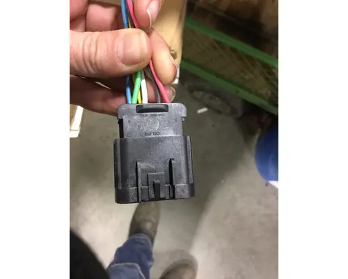 FREIGHTLINER CASCADIA MIRROR - DOOR