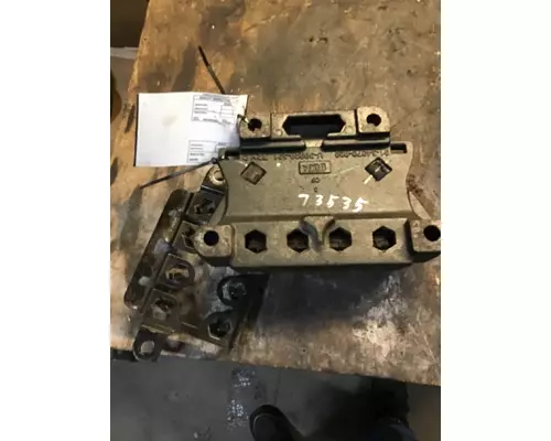 FREIGHTLINER CASCADIA MOUNTS, ENGINE