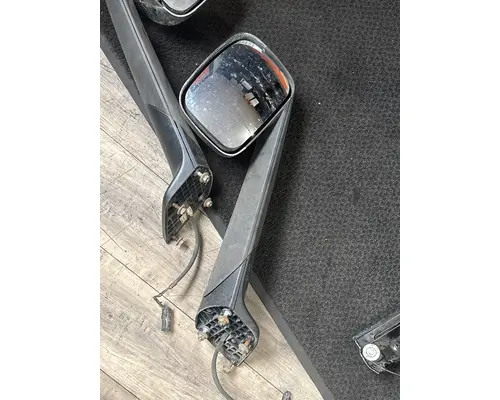 FREIGHTLINER CASCADIA Mirror (Side View)
