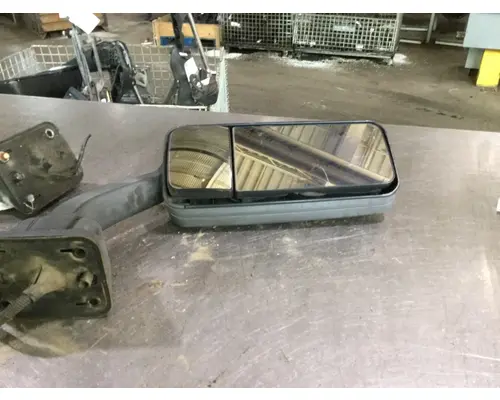 FREIGHTLINER CASCADIA Mirror (Side View)