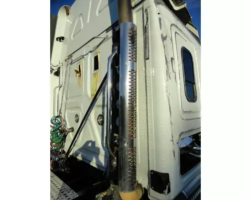 FREIGHTLINER CASCADIA Muffler