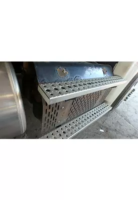 FREIGHTLINER CASCADIA Muffler