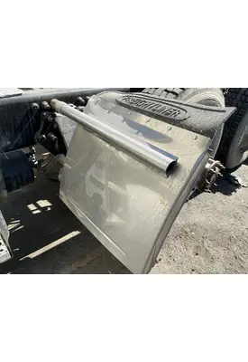 FREIGHTLINER CASCADIA Quarter Extension