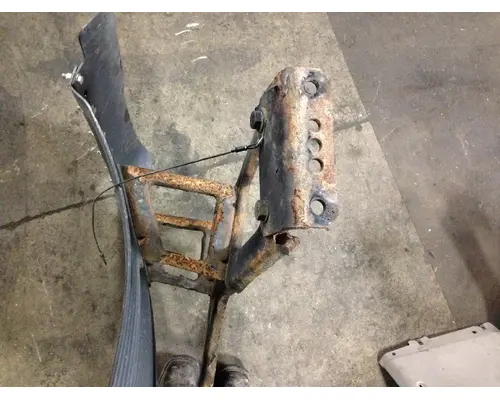 FREIGHTLINER CASCADIA Quarter Extension