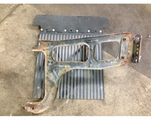 FREIGHTLINER CASCADIA Quarter Extension