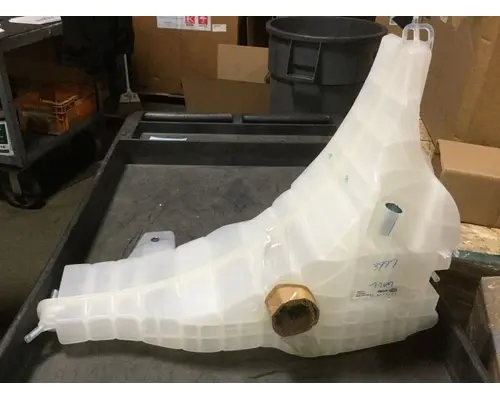 FREIGHTLINER CASCADIA RADIATOR OVERFLOW TANK