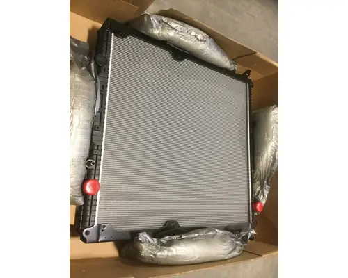 FREIGHTLINER CASCADIA RADIATOR