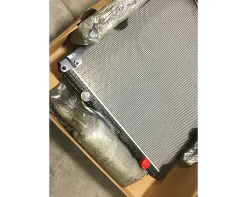 FREIGHTLINER CASCADIA RADIATOR