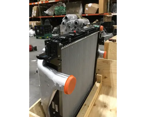 FREIGHTLINER CASCADIA RADIATOR
