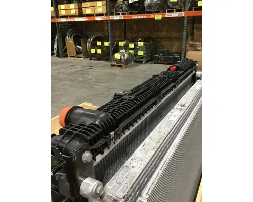 FREIGHTLINER CASCADIA RADIATOR